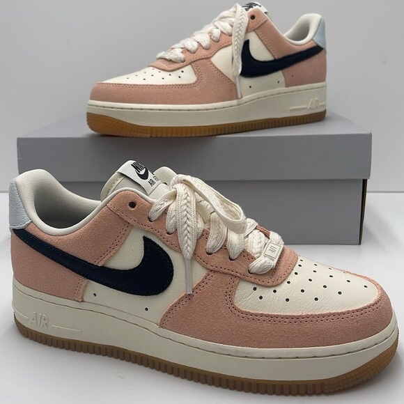 Nike Air Force 1'07Women's Shoes